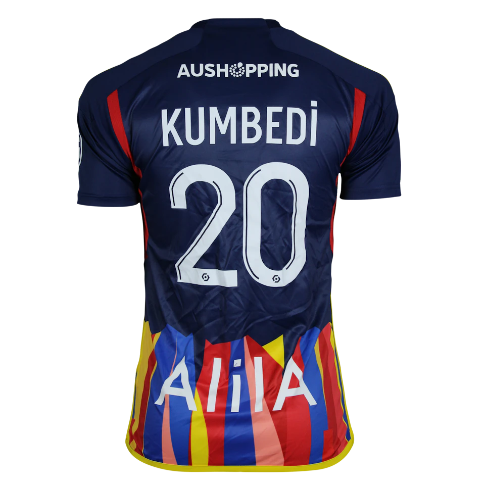 来自Olympique Lyonnais的Sael Kumbedi球衣
