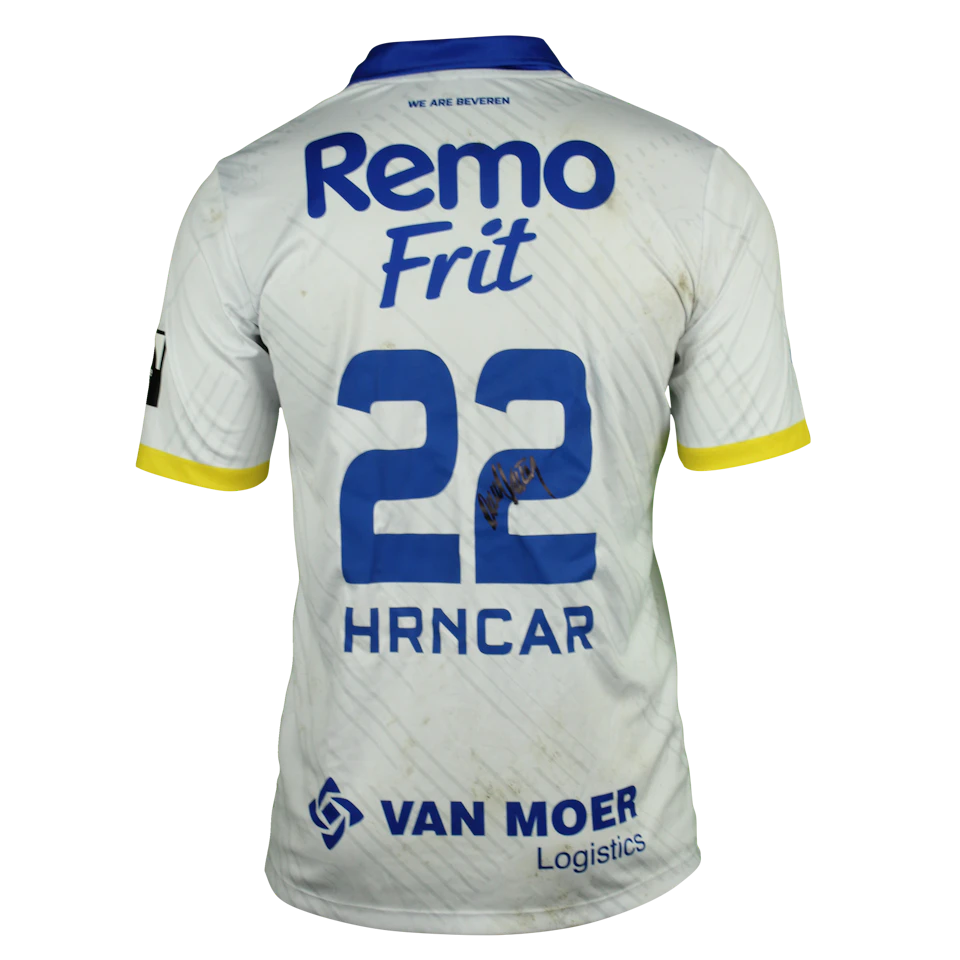 David Hrnčár S.K. Beveren shirt