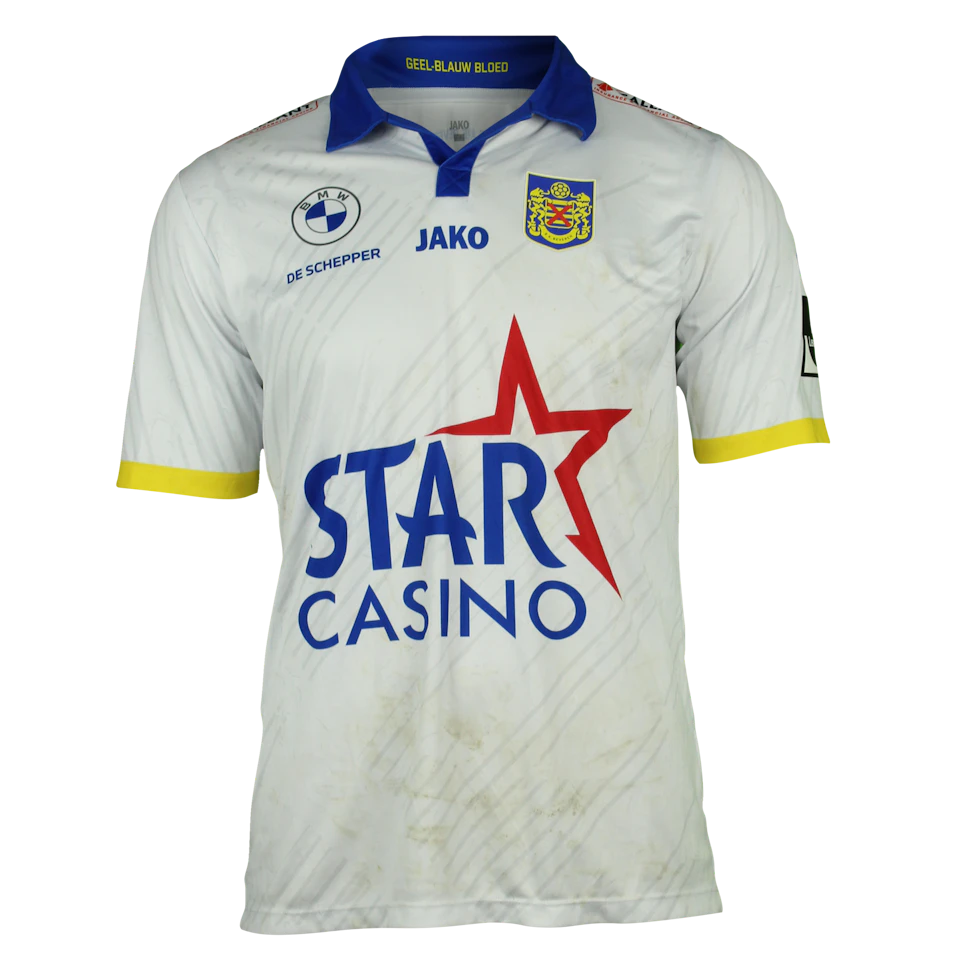 David Hrnčár S.K. Beveren shirt