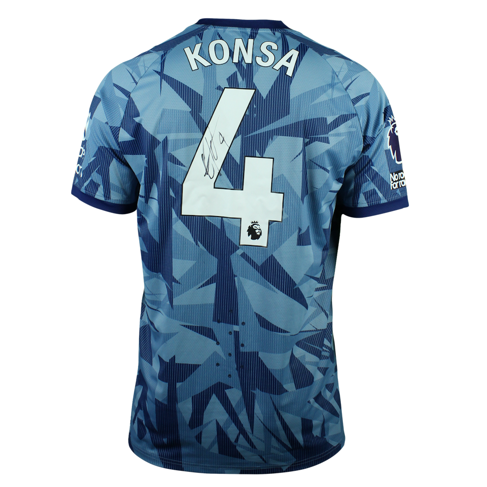 Ezri Konsa Ngoyo