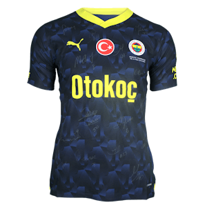 Dušan Tadić Squad Signed