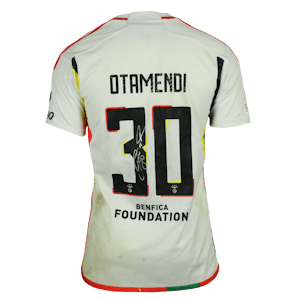 Nicolás Otamendi SL Benfica shirt