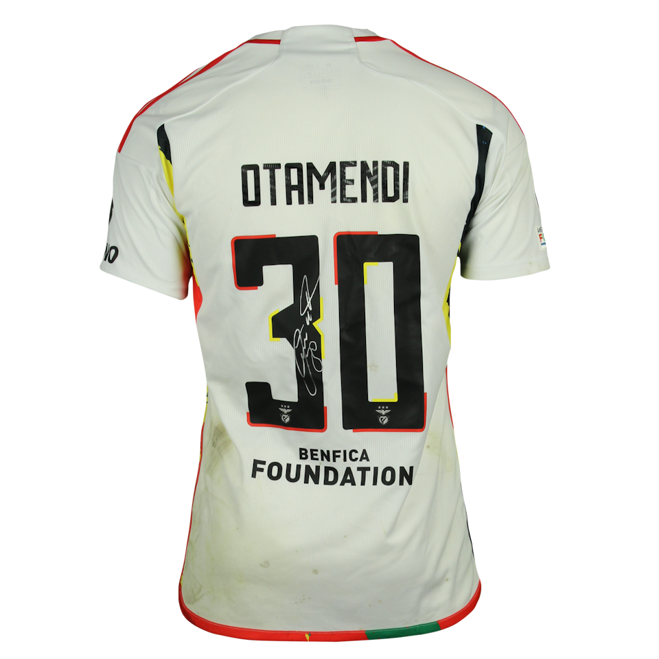 Nicolás Otamendi SL Benfica shirt
