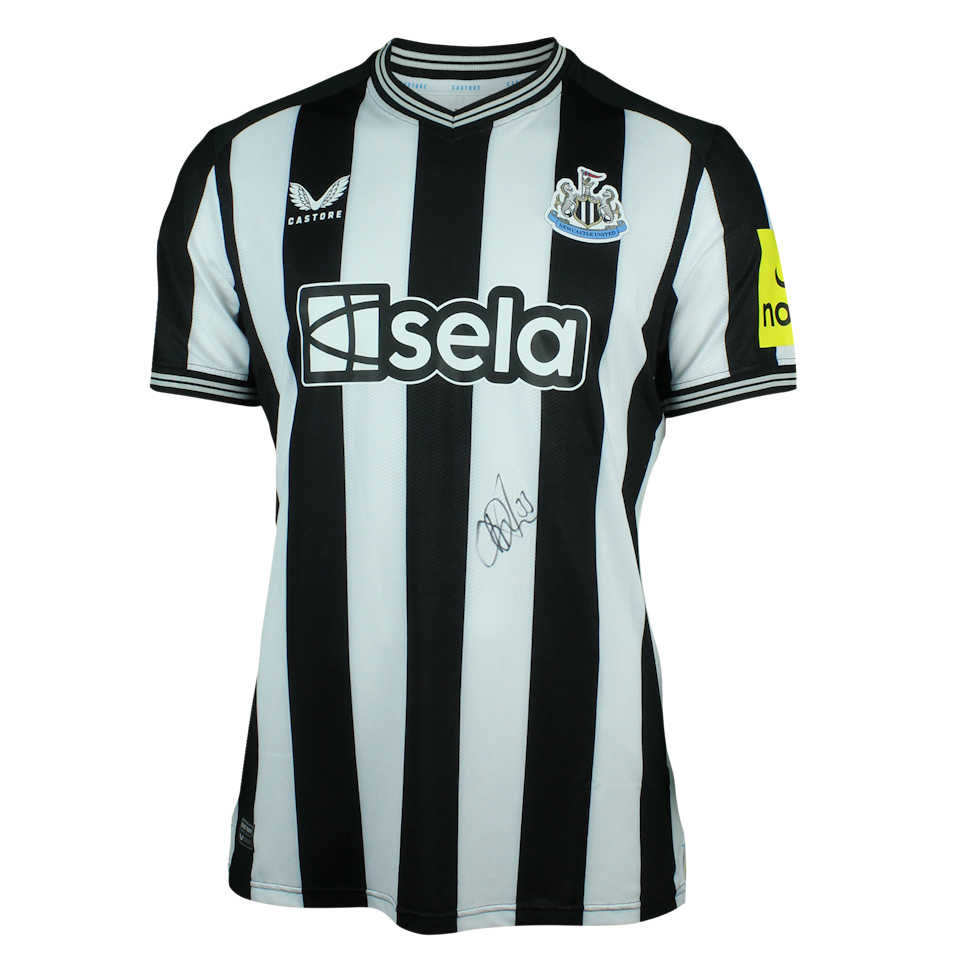 Dan Burn Newcastle United shirt