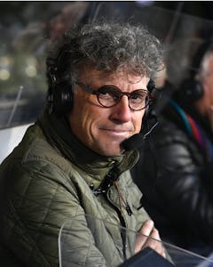 In het spoor van commentator Peter Vandenbempt (2P)