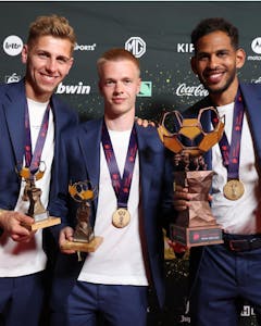 Come as a VIP to the Pro League Awards (4P) 