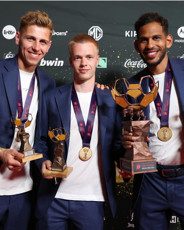 Come as a VIP to the Pro League Awards (4P) 