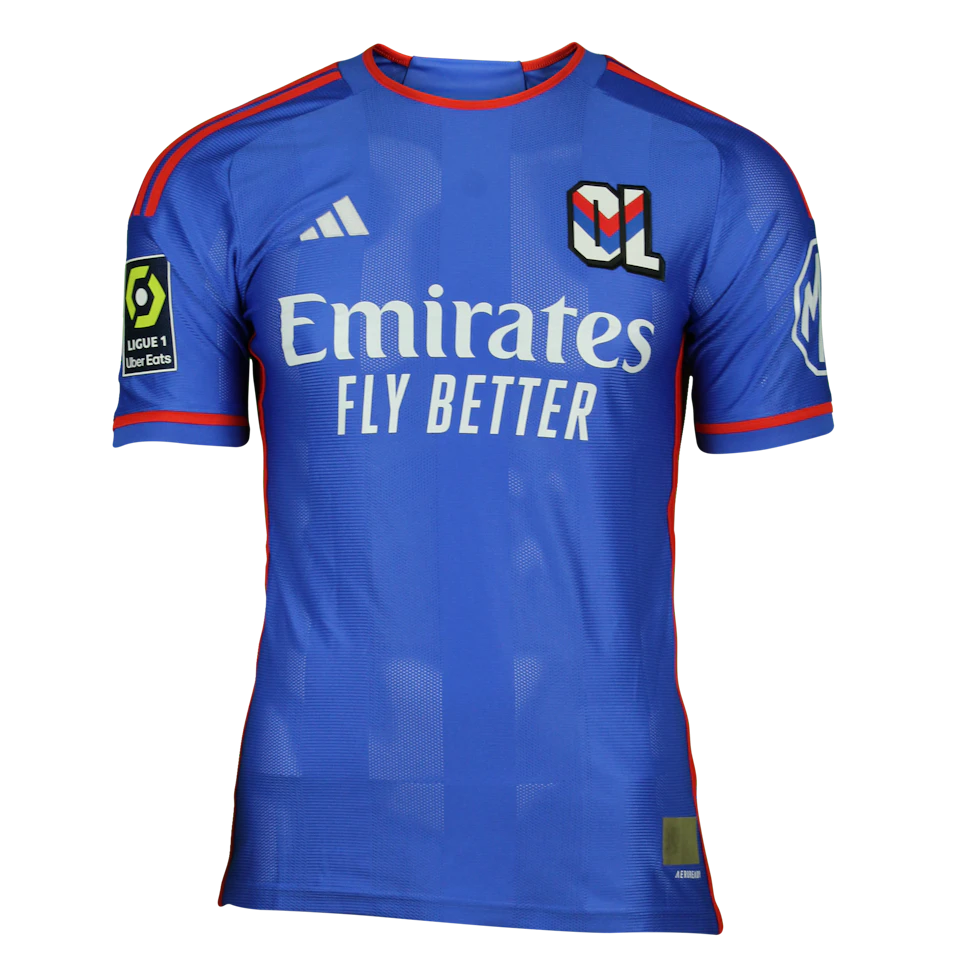 Sael Kumbedi Olympique Lyonnais のシャツ