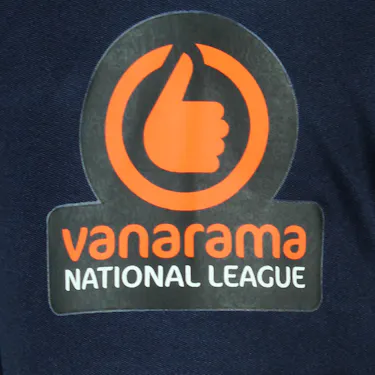 Noor Husin Southend United camisa.