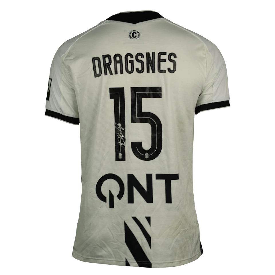 Vetle Winger Dragsnes Sporting Charleroi shirt