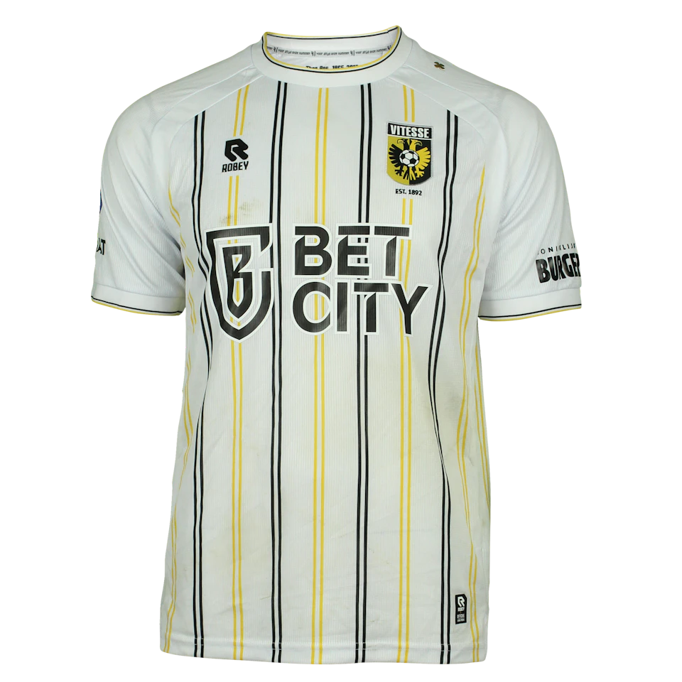Giovanni van Zwam Vitesse shirt