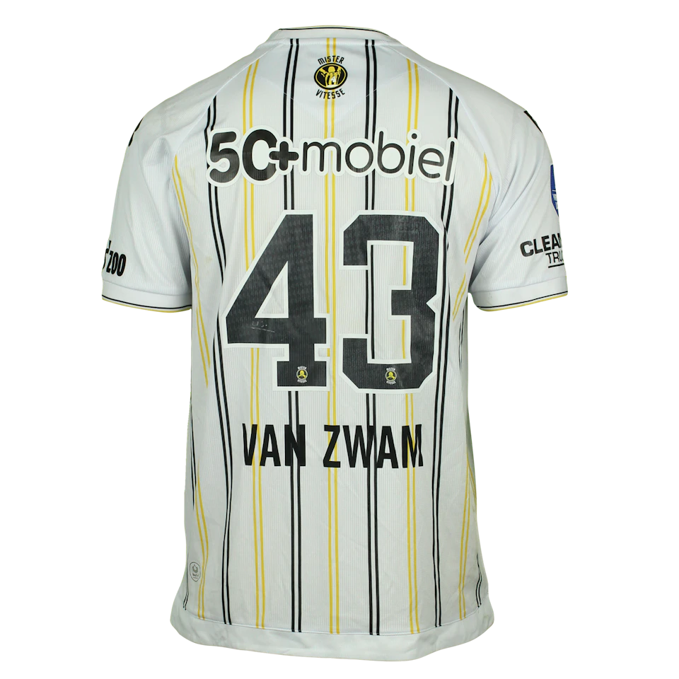 Giovanni van Zwam Vitesse shirt