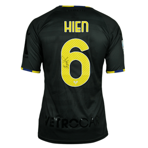 Hellas Verona FC 팀의 Isak Hien 셔츠