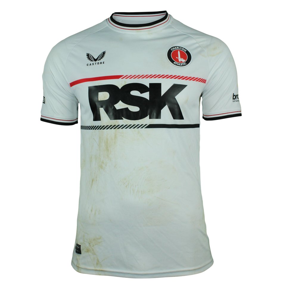 Tayo Edun Charlton Athletic shirt