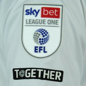 Tayo Edun Charlton Athletic shirt