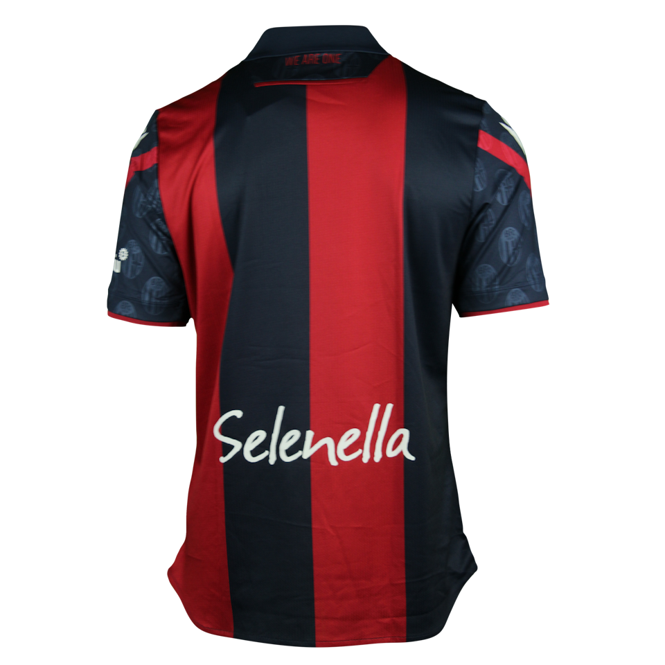 Squad Signed Shirt - 1