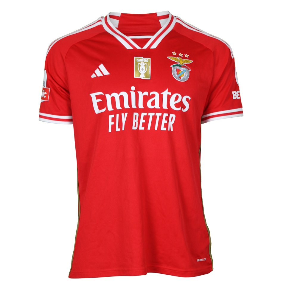 Arthur Mendonça Cabral SL Benfica shirt