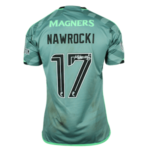 Maik Nawrocki Celtic のシャツ