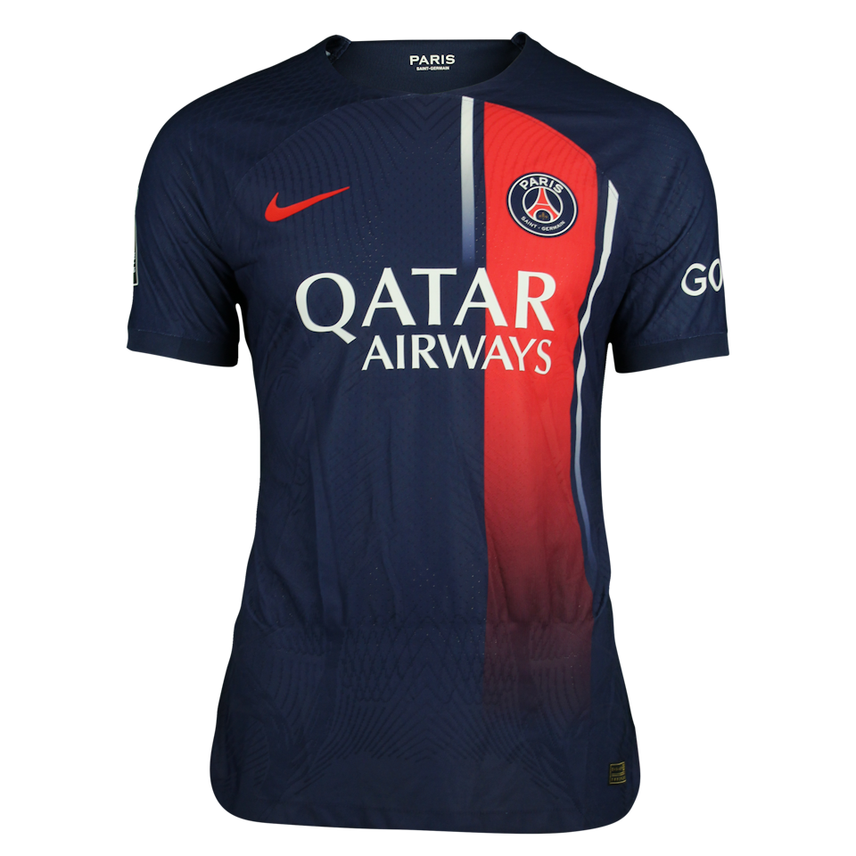 Randal Kolo Muani Paris Saint-Germain forması