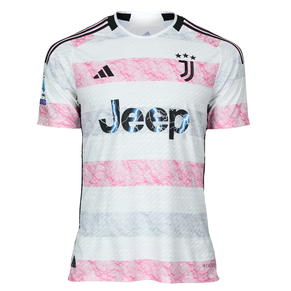 Timothy Weah Juventus FC shirt