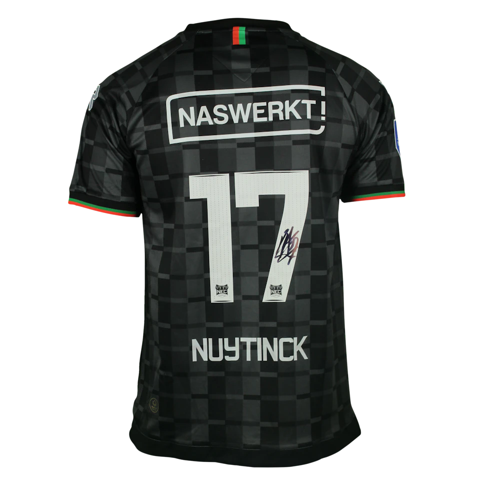 来自N.E.C.的Bram Nuytinck球衣