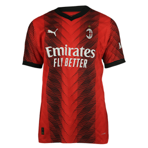Noah Okafor AC Milan forması