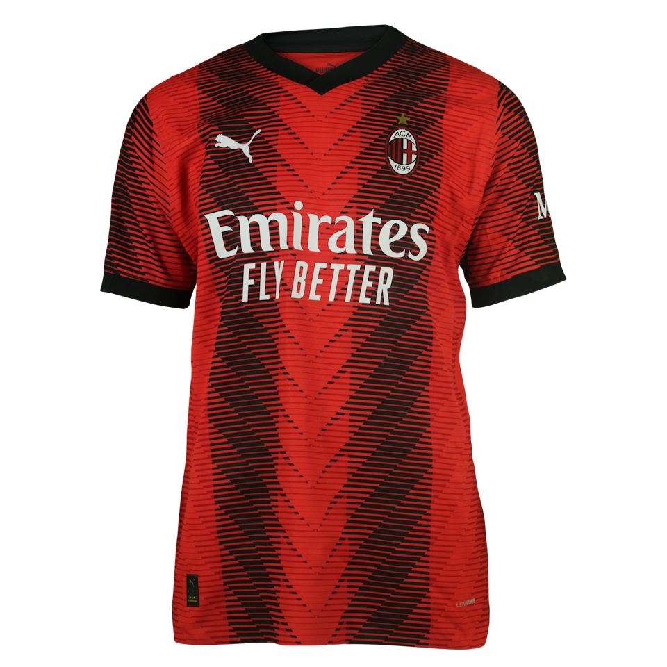 Noah Okafor AC Milan forması
