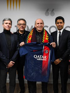 Squad Signed Shirt | Paris Saint-Germain 