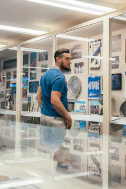 Stadium Tour with a Club icon