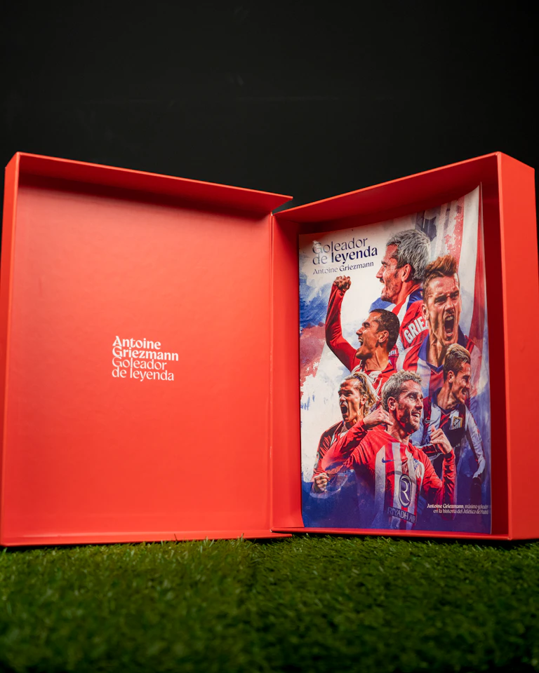 来自Atlético de Madrid的Antoine Griezmann球衣