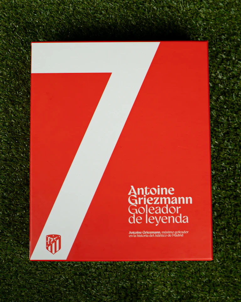 来自Atlético de Madrid的Antoine Griezmann球衣