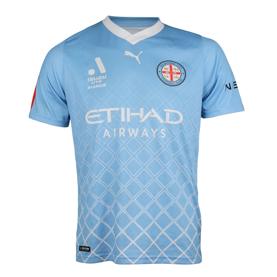 来自Melbourne City的Jamie MacLaren球衣