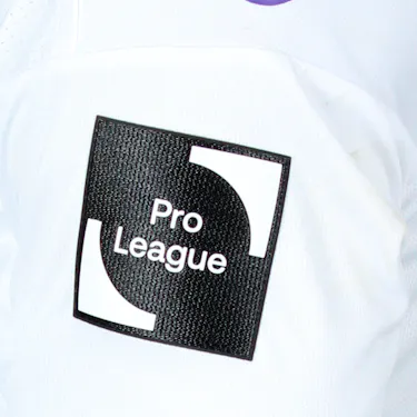 Zeno Debast RSC Anderlecht jersey