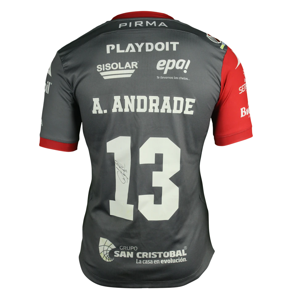 来自Necaxa的Alejandro Andrade Rivera球衣