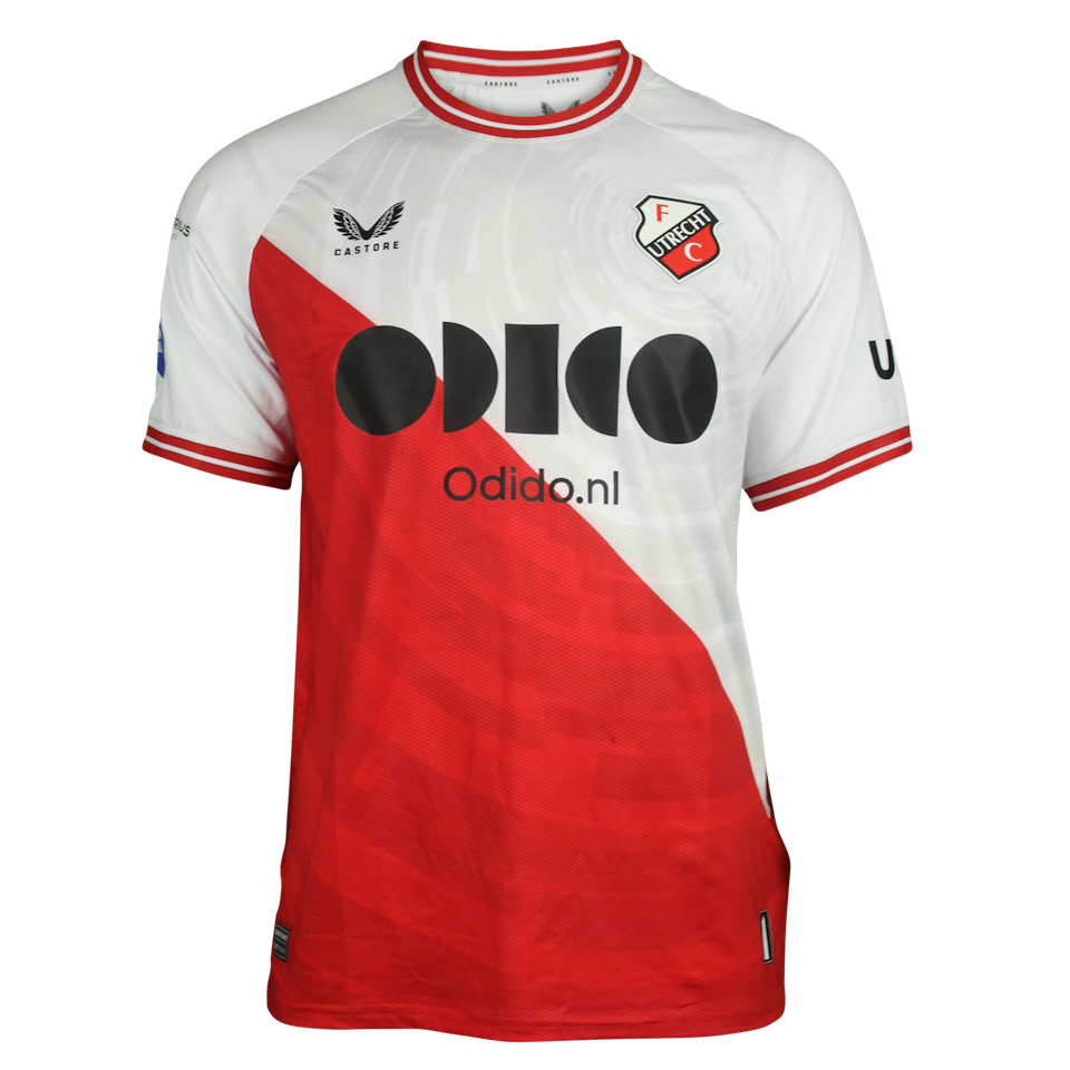 Jeppe Okkels FC Utrecht shirt