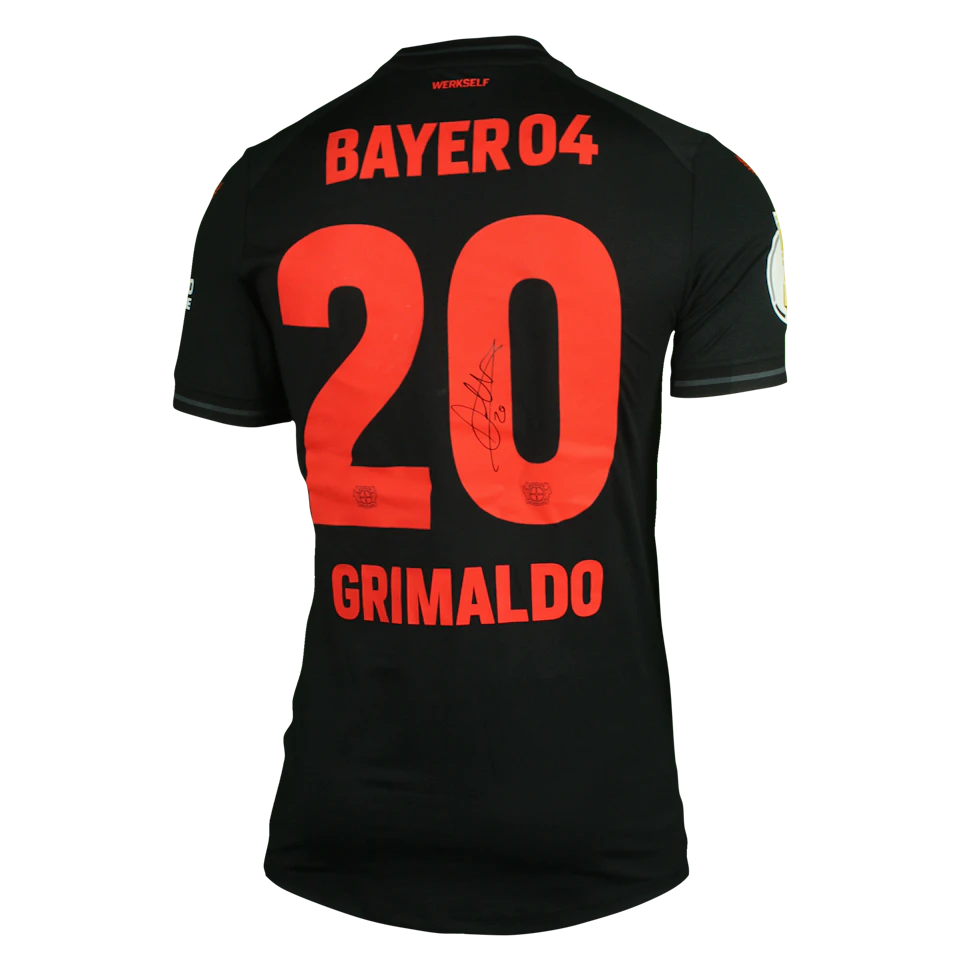 来自Bayer Leverkusen的Alejandro Grimaldo球衣
