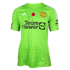 Tom Heaton Manchester United shirt