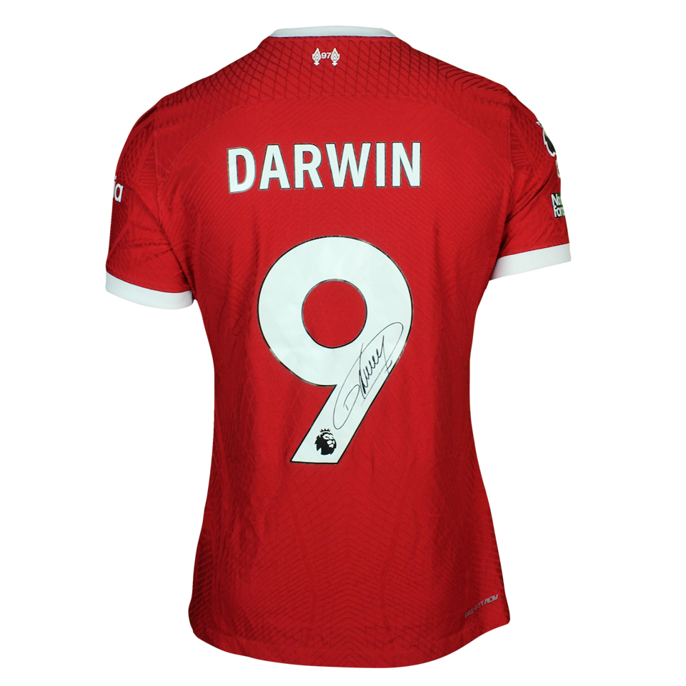 Darwin Núñez Liverpool shirt
