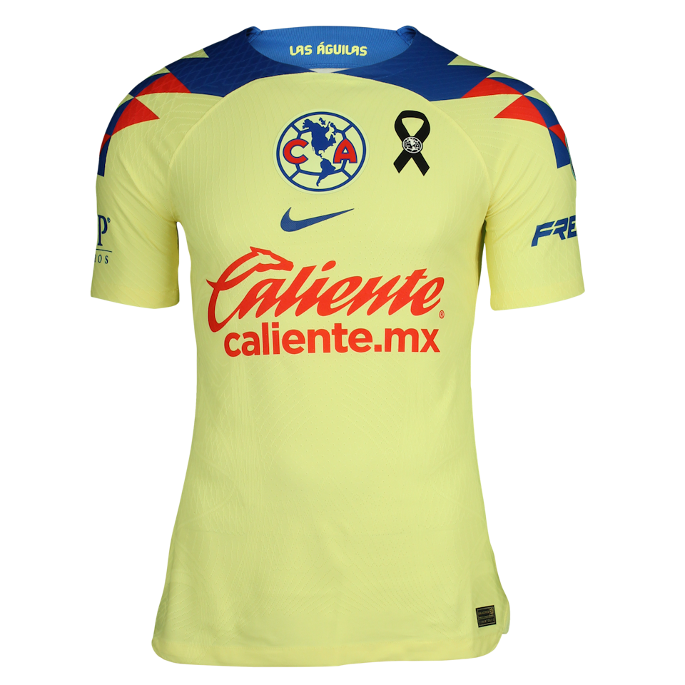 Cristian Calderón Club América shirt