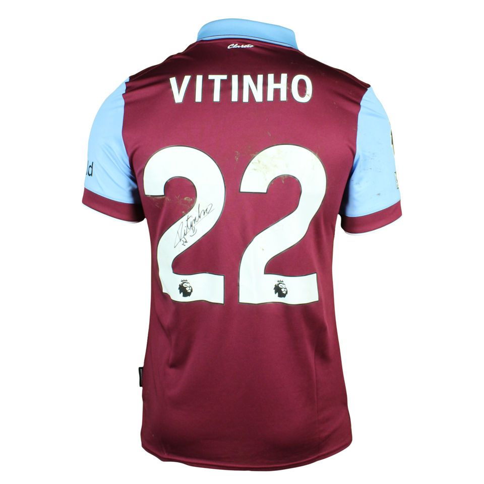 Vitinho Burnley shirt