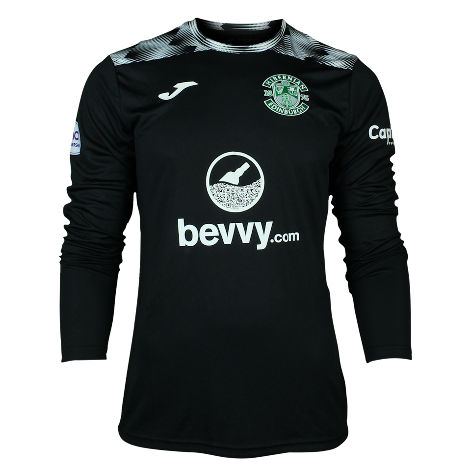 Jojo Wollacott Hibernian shirt