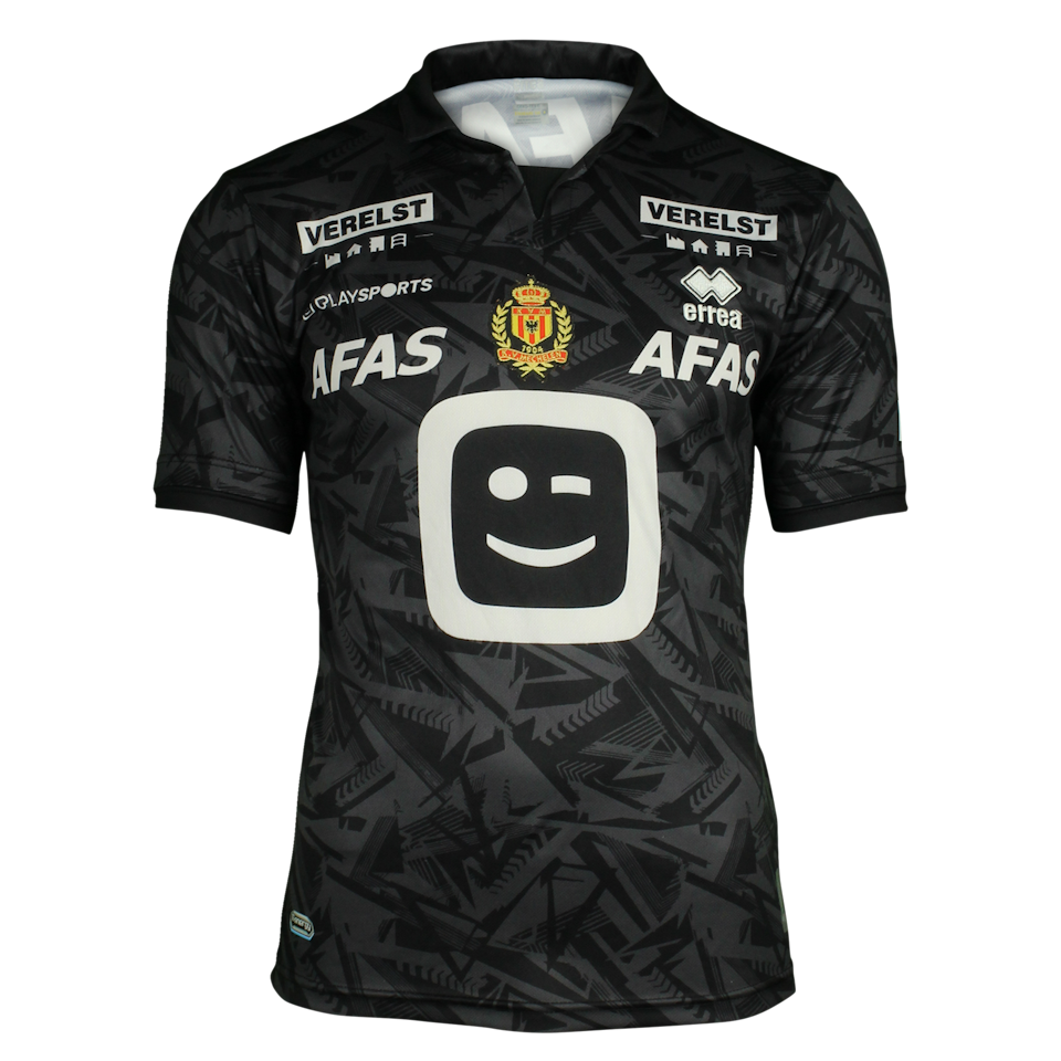 Sandy Walsh  KV Mechelen shirt