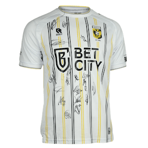 Squad Signed Shirt | Vitesse