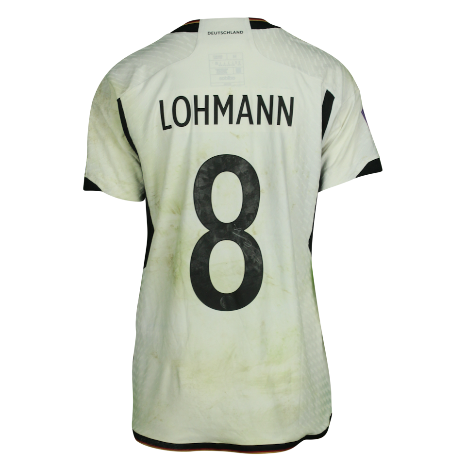 Sydney Lohmann Germany W のシャツ