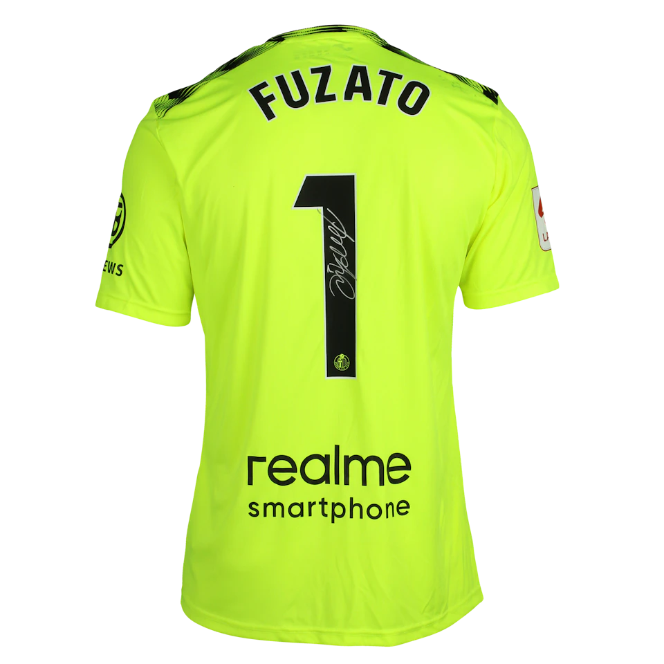 来自Getafe CF的Daniel Fuzato球衣