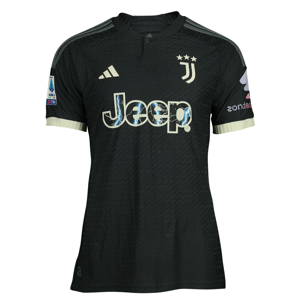 Weston McKennie Juventus FC shirt