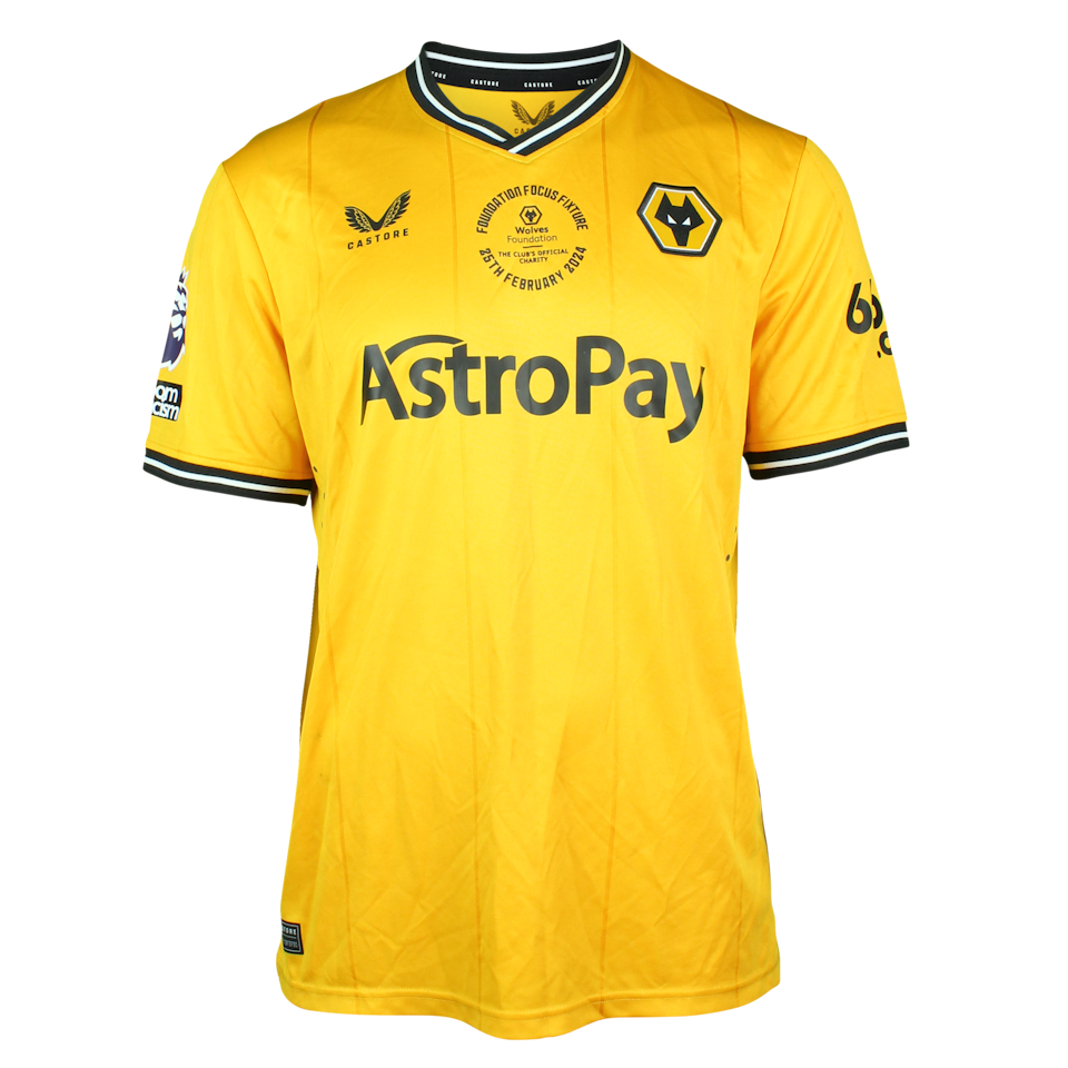 Max Kilman Wolverhampton Wanderers forması
