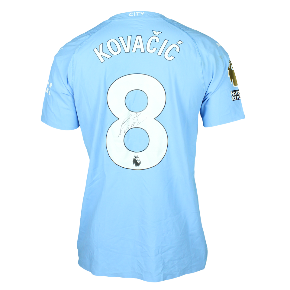 Mateo Kovačić Manchester City shirt