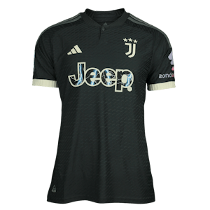 Kenan Yıldız Juventus FC shirt