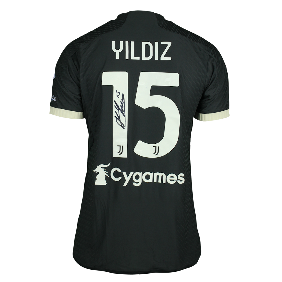 Kenan Yıldız Juventus FC shirt